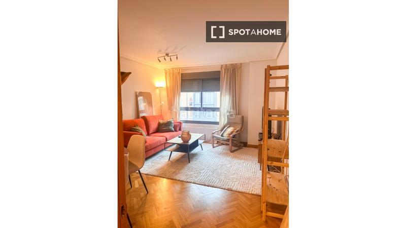 Foto 6c2d7e7e-dfec-4cb2-9cc3-73375f9d966d. Rent flat with heating in Berruguete Madrid