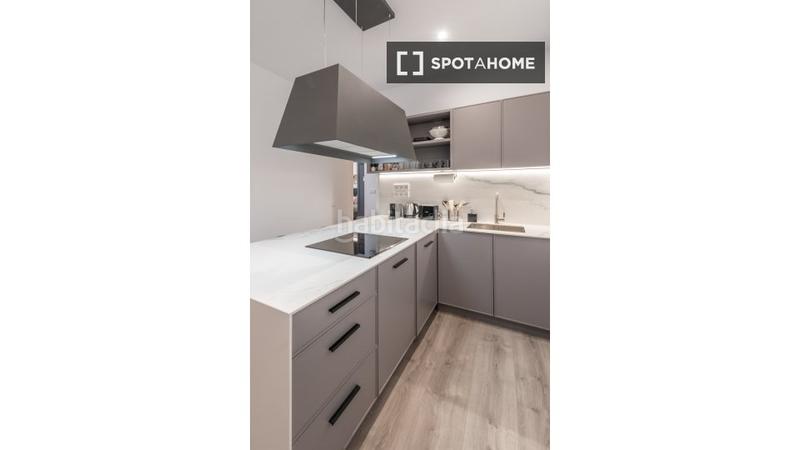 Foto 1e9e92fb-caf3-43c7-bc6e-b0f28e3e6647. Alquiler piso apartamento de 2 dormitorios en alquiler en justicia, en Madrid