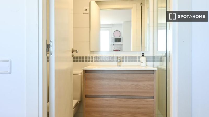 Foto a4dbb3db-90ad-415f-9f04-7312174682ba. Alquiler piso  de 1 dormitorio en alquiler en Cuatro Vientos en Madrid