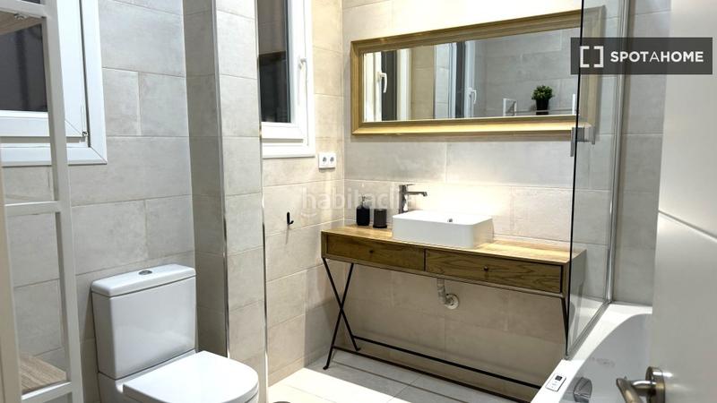Foto 05723852-25ba-449a-8d15-8d802c8650ea. Alquiler piso  de 3 dormitorios en alquiler en Trafalgar, en Madrid