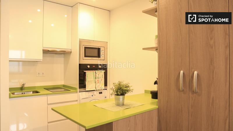Foto 57b42fa0-a9b6-4f98-ad1f-951e95b50b3b. Alquiler piso estudio con aire acondicionado en alquiler en chueca, en Madrid