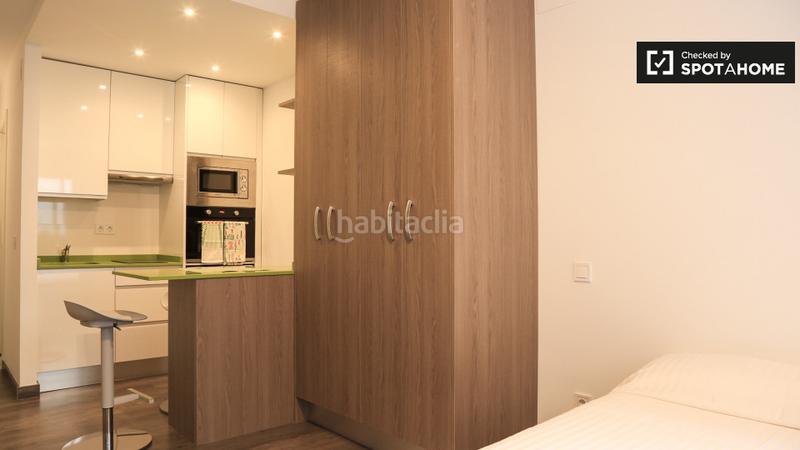 Foto 6e84d19b-b5da-4329-a871-e50d21429d2c. Alquiler piso estudio con aire acondicionado en alquiler en chueca, en Madrid