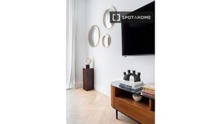 Rent Flat in Almagro. Apartamento de 2 dormitorios en alquiler en trafalgar, madrid