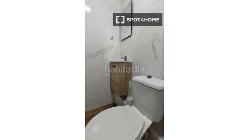 Foto a35d3cd8-2c3a-4537-95e7-0d1a7b65498d. Alquiler piso  de 4 habitaciones en alquiler en embajadores, . en Madrid