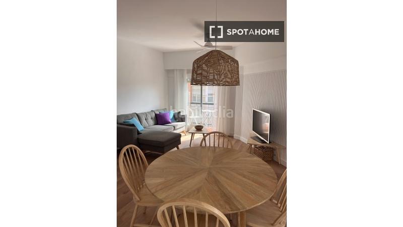 Foto c4be1228-af75-44ee-98b5-f3e3c87b4383. Affitto appartamento con riscaldamento in Acacias Madrid