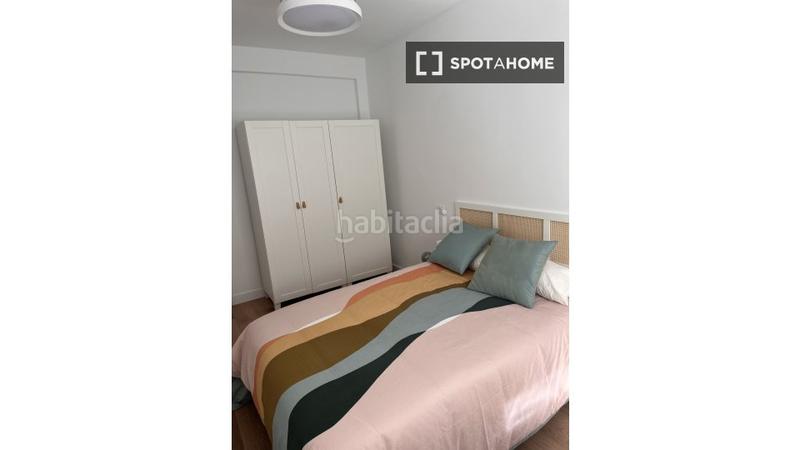 Foto a25a66fd-5882-4e1f-afa6-581ad1d2df4a. Alquiler piso apartamento de 3 dormitorios en Acacias, en Madrid