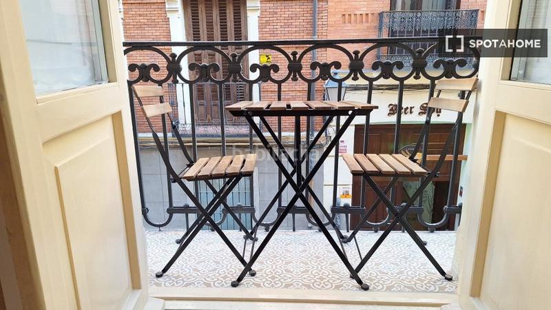 Foto e20142bb-bfcc-429b-88be-cbe0abab2341. Alquiler piso apartamento de 2 dormitorios en alquiler en Palacio, en Madrid