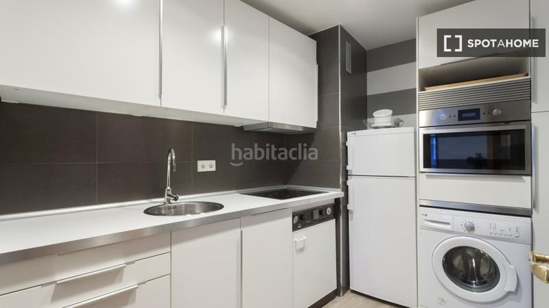 Foto f0f59e11-0713-4fc5-a818-63cbaee2c9b7. Alquiler piso estudio en alquiler en universidad, en Madrid
