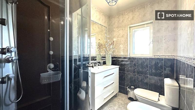 Foto f81e1fbe-946f-4781-b6c3-8f43d8f9d090. Alquiler piso  de 3 habitaciones en alquiler en Los Ángeles, en Madrid