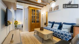 Miete Etagenwohnung in Embajadores-Lavapiés. Apartamento de 2 dormitorios en alquiler en embajadores, madrid