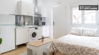 Affitto Appartamento in Villaverde Alto. Estudio en alquiler en san andrés, madrid