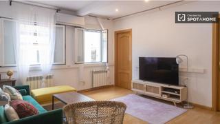 Etagenwohnung in Embajadores-Lavapiés