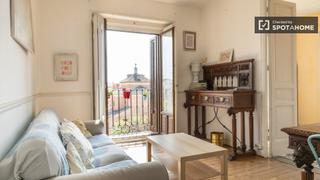 Affitto Appartamento in Universidad-Malasaña. Apartamento de 3 dormitorios en alquiler en universidad, madrid