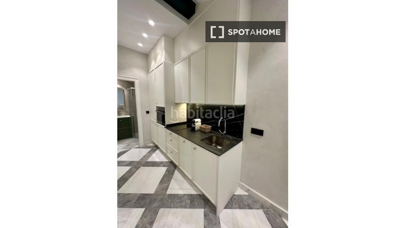 Foto 709c92c8-941b-41d3-aaf8-0c171764ee70. Alquiler piso estudio en alquiler en cortes, . en Madrid
