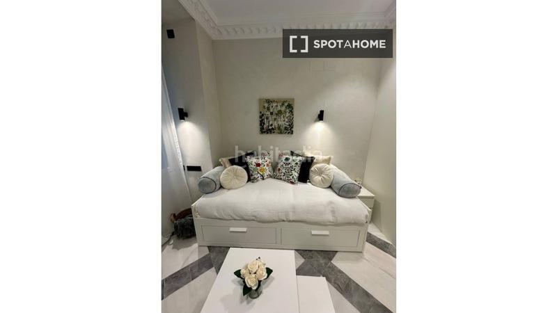 Foto 72c7e0fa-912b-4300-9a79-d2b223d41249. Alquiler piso estudio en alquiler en cortes, . en Madrid
