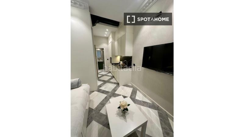 Foto 7daad64d-e85b-48a3-928b-cf930a9ee54e. Alquiler piso estudio en alquiler en cortes, . en Madrid