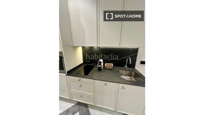 Foto 8879e5b8-cebb-4b25-a864-1ca61a885580. Alquiler piso estudio en alquiler en cortes, . en Madrid