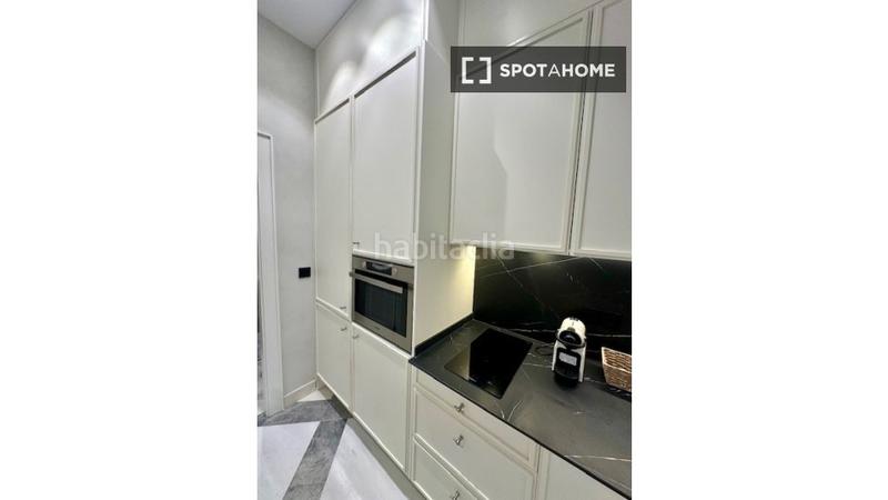 Foto d242fbf4-76bb-41b2-8023-0e9e04ea4011. Alquiler piso estudio en alquiler en cortes, . en Madrid