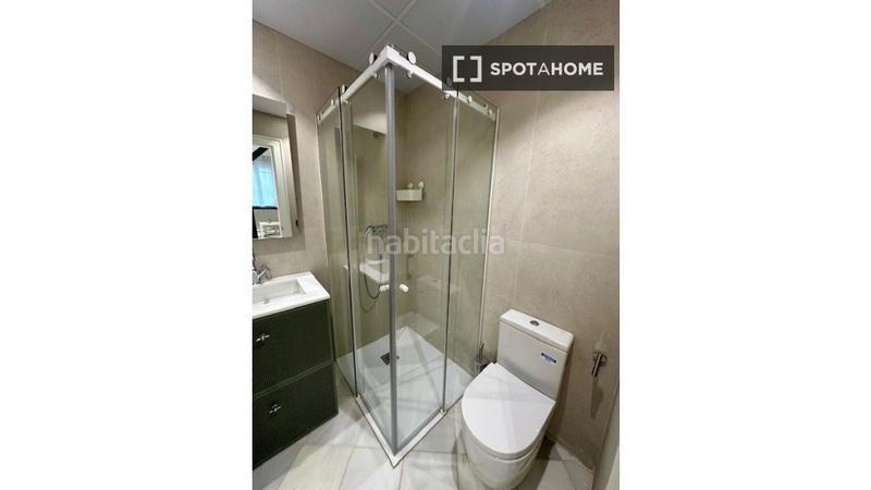 Foto b24a2072-d4e8-4b8f-83b7-2c88b19eb840. Alquiler piso estudio en alquiler en cortes, en Cortes-Huertas Madrid