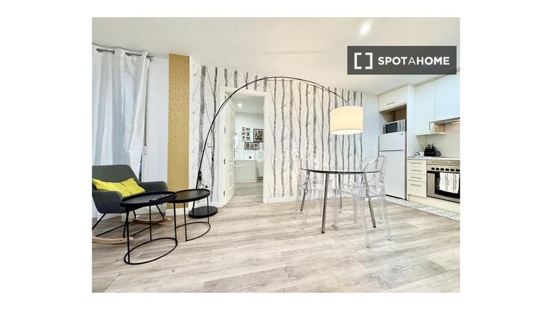 Foto f077bb7c-063c-4fa6-83f0-ade3597e6660. Alquiler piso apartamento de 1 dormitorio en alquiler en centro, . en Madrid