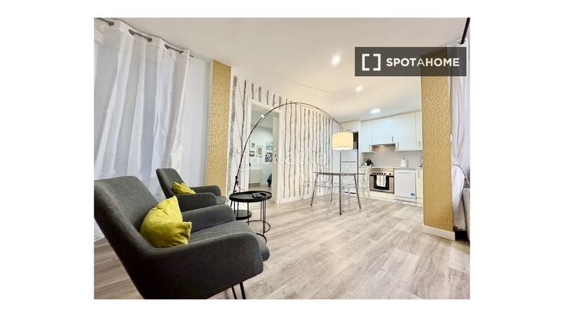 Foto f168d93a-4a6b-4d95-a70c-222cbcf7cc05. Alquiler piso apartamento de 1 dormitorio en alquiler en centro, . en Madrid