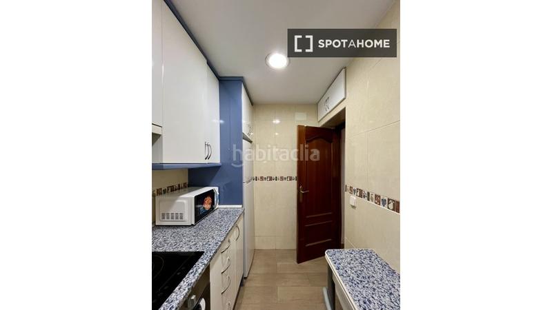 Foto e0e2f56d-af71-4de8-b010-b8f39d090f38. Rent flat with heating in Numancia Madrid