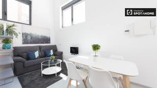 Lloguer Pis a Pueblo Nuevo. Estudio en alquiler en ciudad lineal, madrid