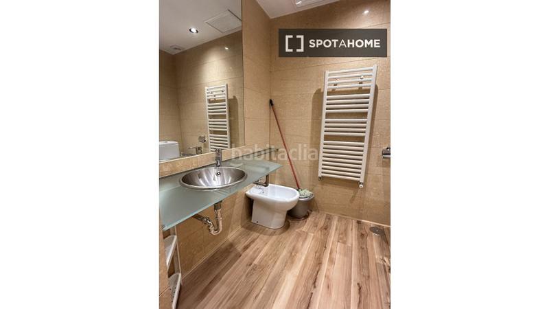 Foto 0814c463-8d89-4b8b-af80-240c9c92bc0e. Alquiler piso  entero de 2 habitaciones en el centro en Madrid