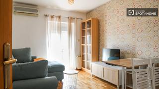 Miete Etagenwohnung in Valdezarza. Piso de 2 dormitorios en alquiler en valdezarza, madrid