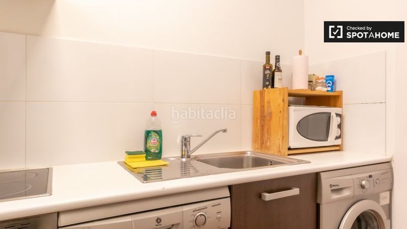 Foto 4e2104eb-4cee-4979-b71a-84ba9a5abec0. Rent flat with heating in Embajadores-Lavapiés Madrid