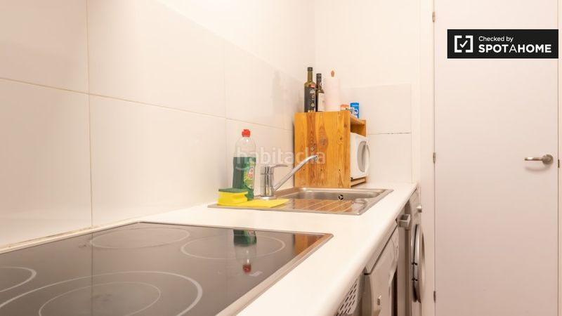 Foto f11a980e-11df-4031-9f32-b633d5699791. Rent flat with heating in Embajadores-Lavapiés Madrid