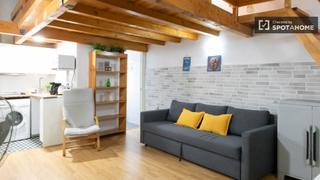 Etagenwohnung in Embajadores-Lavapiés