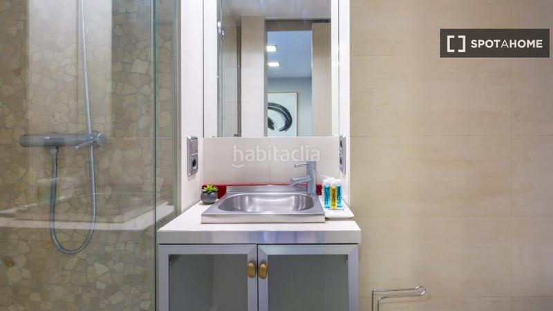 Foto 506f3267-68a3-41ea-b60e-52555a823c80. Rent flat with heating in Castillejos-Cuzco Madrid