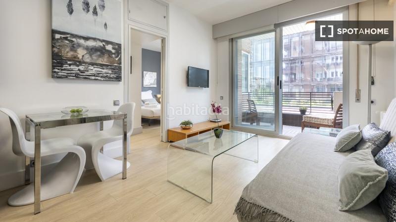 Foto c74e39e2-bce3-489e-a92a-6e3e9c5d65b3. Alquiler piso estudio en alquiler en cuatro caminos, en Madrid