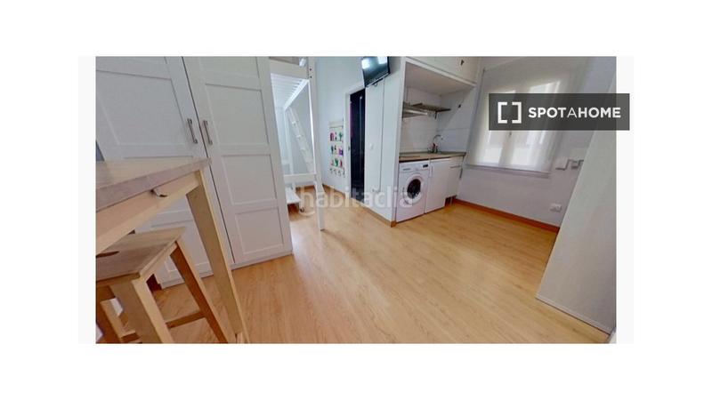 Foto c1161d8b-c1d7-4750-8b4c-223f537da9ee. Alquiler piso estudio en alquiler centro en Cortes-Huertas Madrid