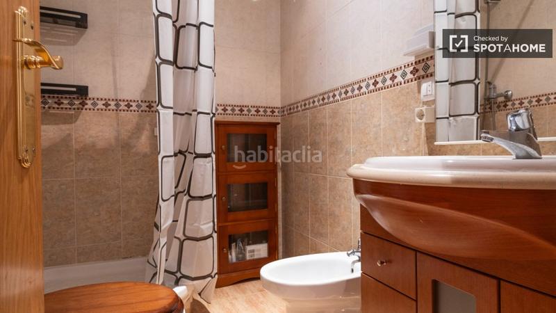 Foto ccec7d3b-6060-4d1d-afc9-7a36d3e2280a. Rent flat with heating in Embajadores-Lavapiés Madrid