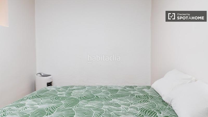 Foto 09e75af0-5a99-4930-97a1-694a9c18a6a7. Alquiler piso  de 3 habitaciones en alquiler en Palos de Moguer en Madrid