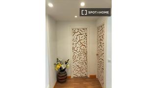 Rent Flat in Cuatro Caminos - Azca. Se alquila piso de 2 dormitorios en cuatro caminos, madrid.