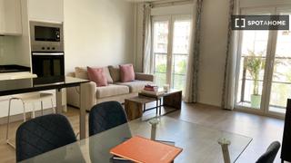 Miete Etagenwohnung in Niño Jesús. Piso de 2 habitaciones en alquiler en niño jesús, madrid.