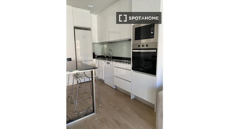 Foto 553a6833-adab-435a-81d0-4cf459e9892d. Rent flat with heating in Niño Jesús Madrid