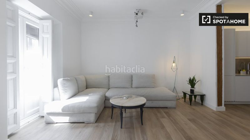 Foto 2065c3ae-703e-48c3-bf04-5e4d8d1d8db9. Rent flat with heating in Universidad-Malasaña Madrid