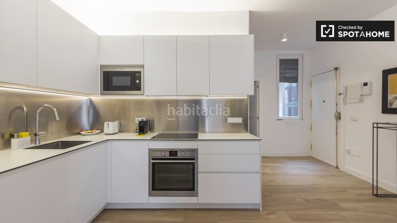 Foto 9b71f1c4-5a2a-4e10-b230-3c43f78b50d5. Rent flat with heating in Universidad-Malasaña Madrid