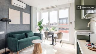 Miete Etagenwohnung in San Juan Bautista. Estudio en alquiler en san juan bautista, madrid