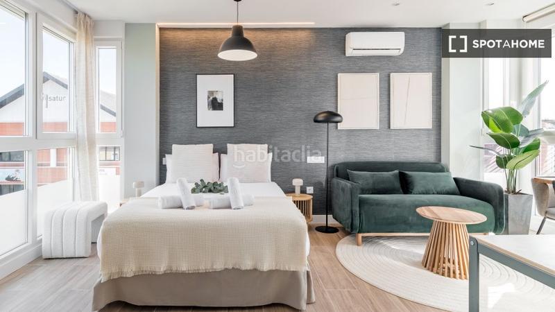 Foto c4e1f429-c091-4ea4-b702-d7ccc3274a85. Rent flat with heating in San Juan Bautista Madrid