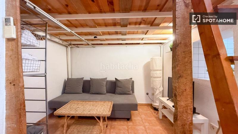 Foto 420c3991-4ccd-4cfc-8869-4a83eb9bfd9c. Alquiler piso estudio en alquiler en embajadores, en Madrid
