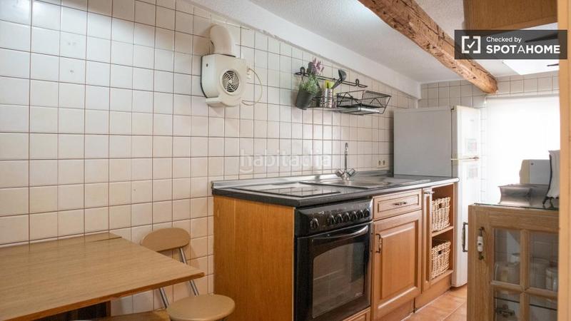 Foto b68c0fbb-aa00-4621-85d1-d7c6e4b9109f. Alquiler piso estudio en alquiler en embajadores, en Madrid
