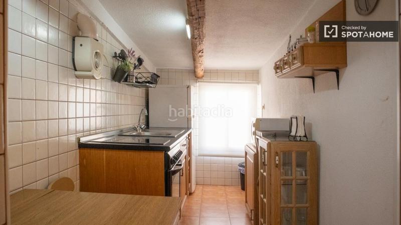 Foto f1e71729-6921-4015-9f7a-4890c331d061. Alquiler piso estudio en alquiler en embajadores, en Madrid