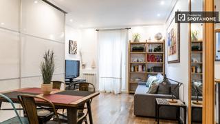Affitto Appartamento in Cortes-Huertas. Apartamento de 1 dormitorio en alquiler en cortes, madrid