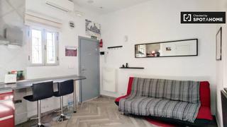 Etagenwohnung in Embajadores-Lavapiés