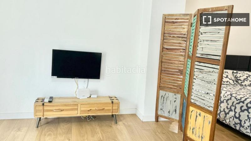 Foto 6a7c609e-a4d6-4125-aba6-5acb179850b5. Rent flat with heating in Las Águilas Madrid